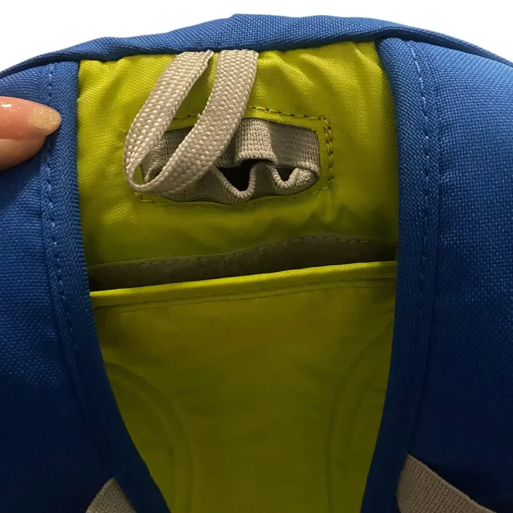 CamelBak Children's Kicker Hydration Backpack in blue and Lime Green High Vis